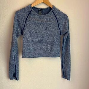 PINK active long sleeve cropped workout top